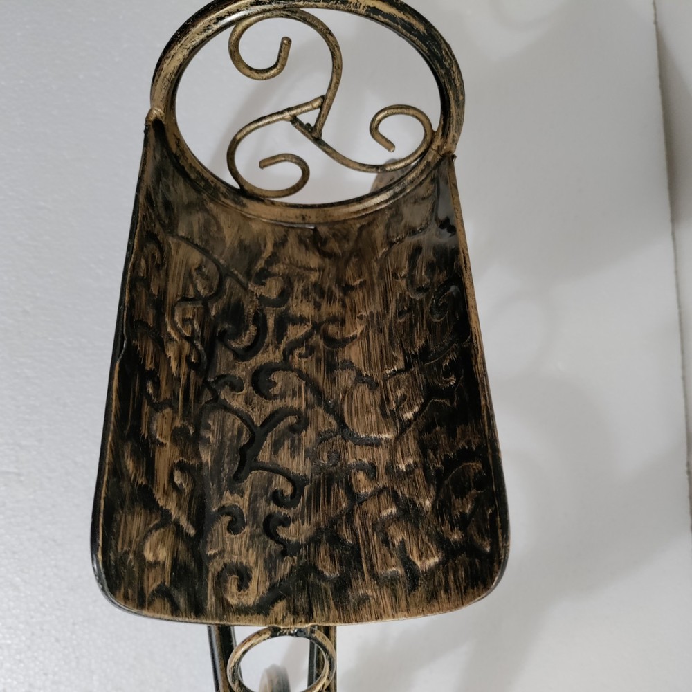 Stylish Bronz Wine Bottle Holder Tri-Cycle