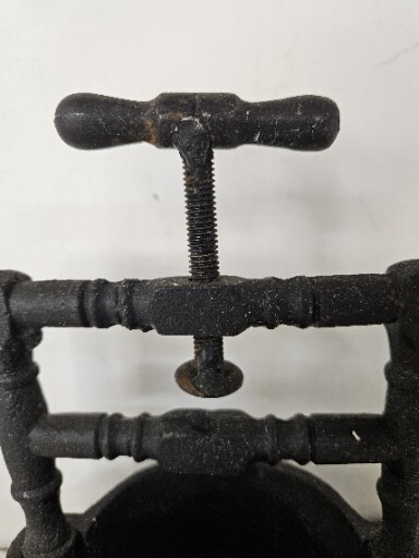 Vintage Enesco Cast Iron Nut Press - Great Condition