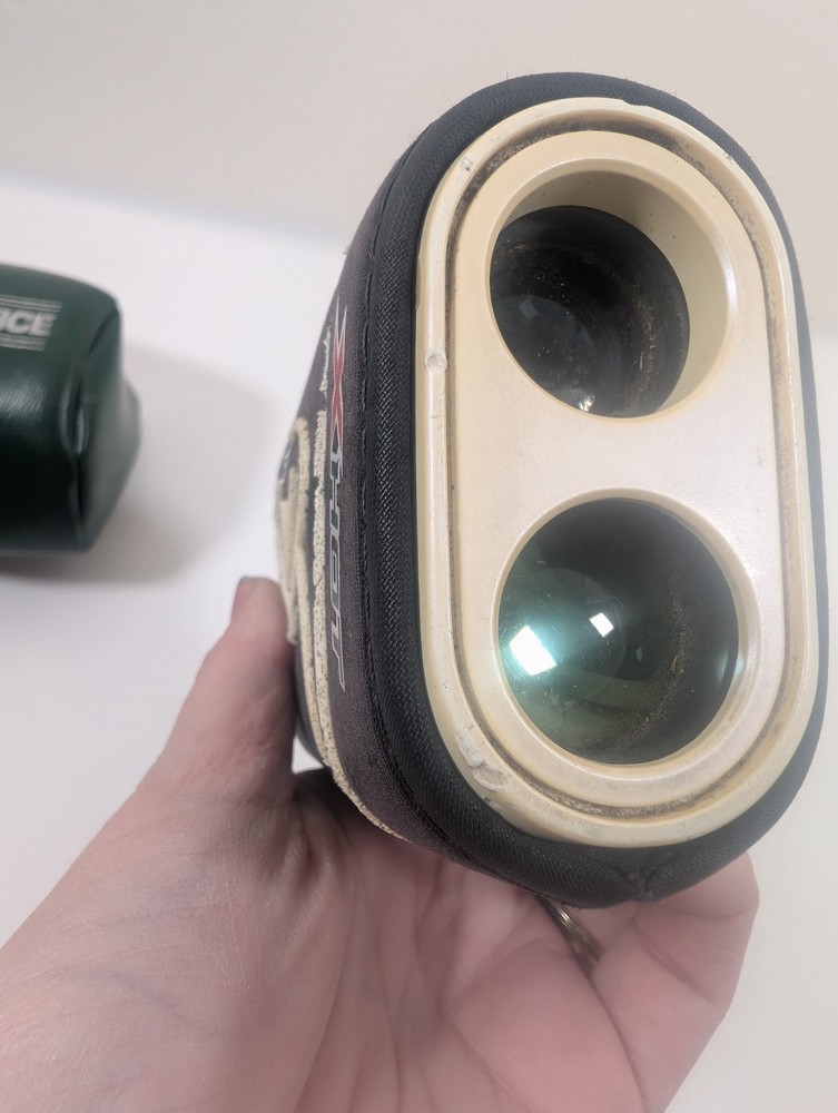 Nikon Callaway XHOT Rangefinder + Soft Zipper Case READ