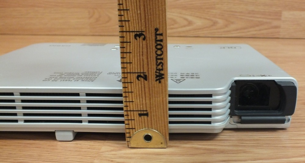 Genuine Casio (XJ-S30) 100-240V Texas Instruments Data Projector **READ**