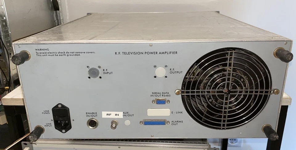 Amplifier 300W Max 50-130Mhz Gain 30Db READ ALL