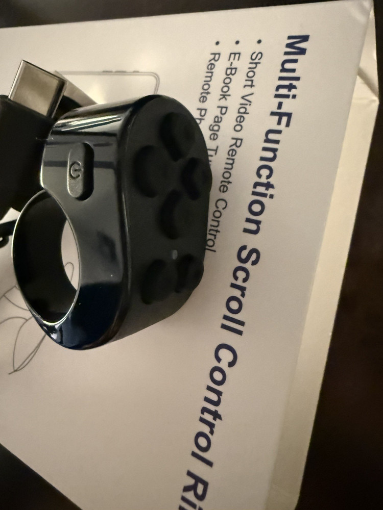 Scrolling Ring Remote Control Page Turner compatible for iPad iPhone & Android