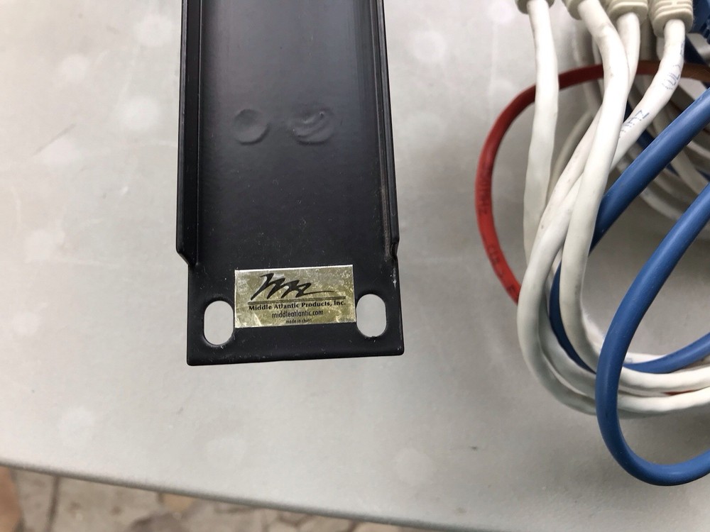 AMP Netconnect Category 5e 19” Patch Panel W/Middle Atlantic Products Horizontal