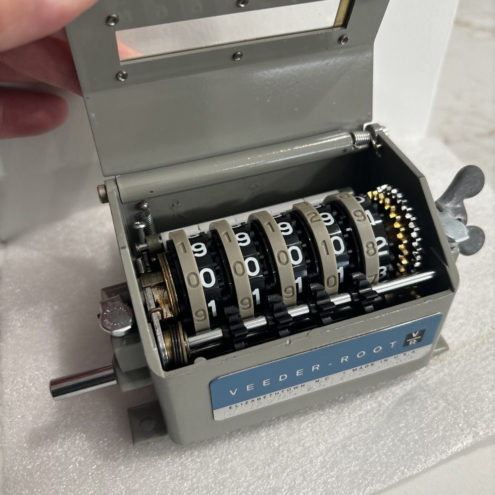 VEEDER ROOT MECHANICAL COUNTER 123915-681