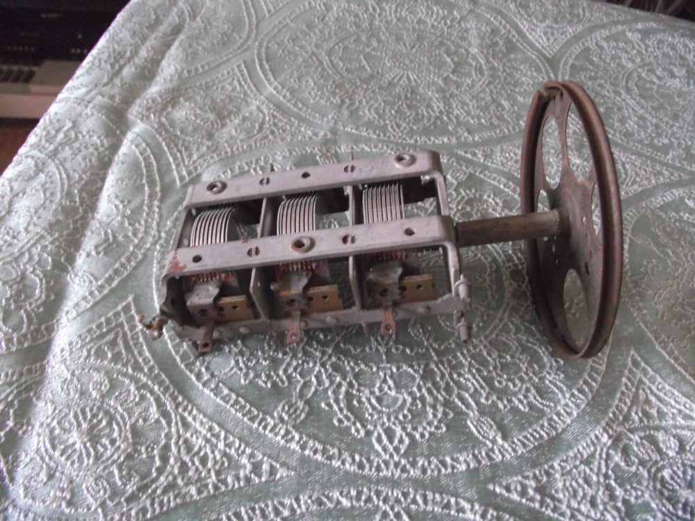 GI CORP B-1203-6 VARIABLE CAPACITOR WITH A TUNING WHEEL.