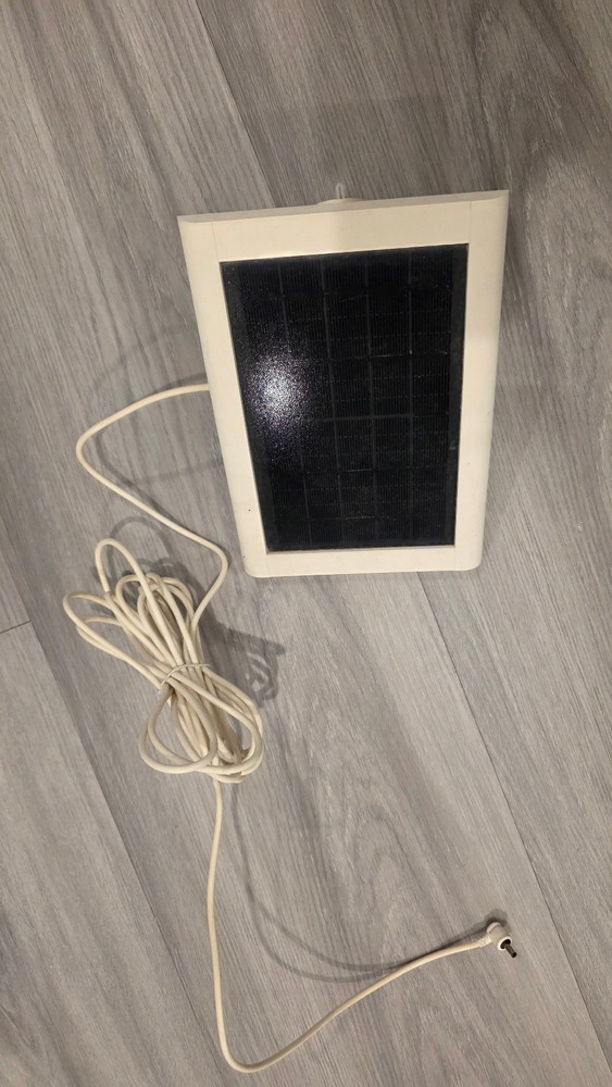 Ring Spotlight Cam with Solar Panel (White)