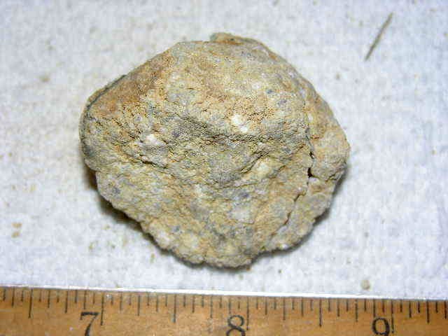 Geode pair opened with crystal centers 1.75 inch G3