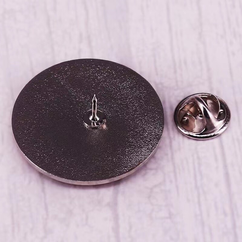 FABULOUS FOO FIGHTERS LAPEL PIN (RARE)...