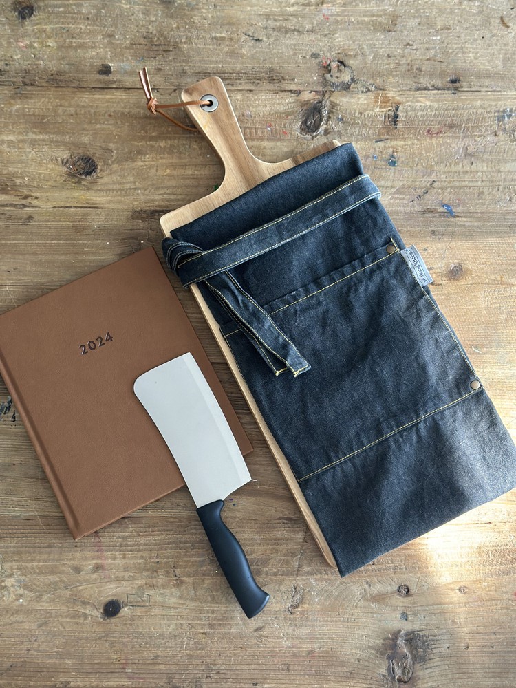 Assorted gift kit with different brands. Perfect for differente occasions.