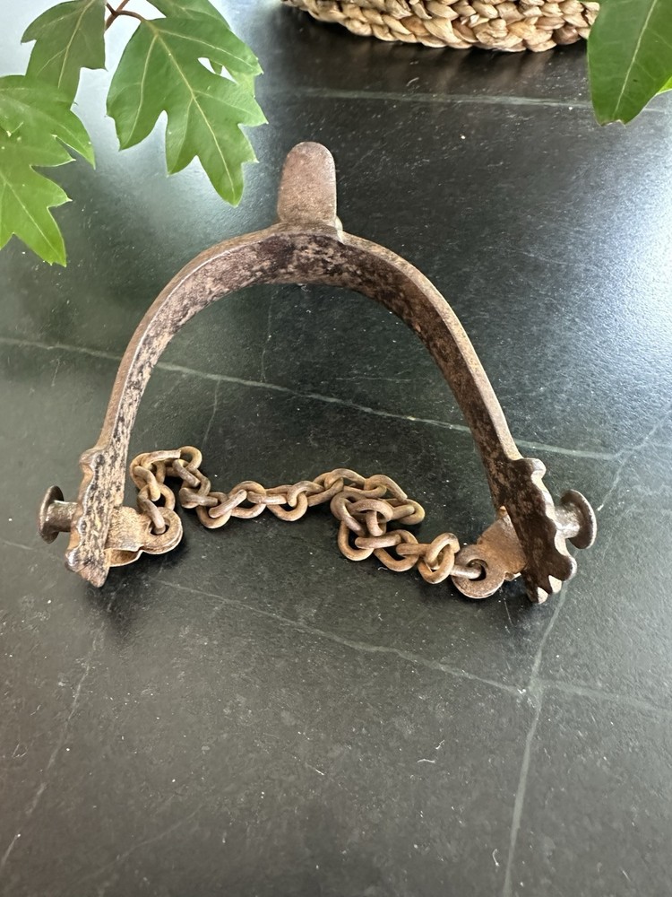 August Buermann, Antique Single Spur, #1327