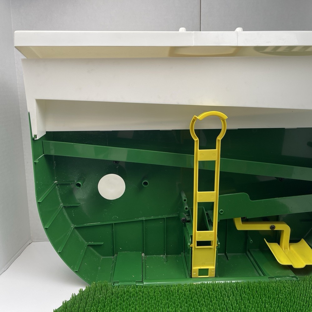 Teed Up Golf Home Driving Range w/ Gravity Feed Ball Tee System Ball Setter
