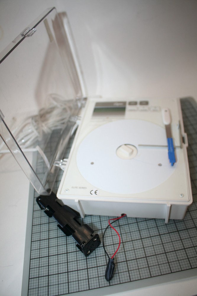 SUPCO MODEL CR-TH2 TEMPERATURE HUMIDITY RECORDER *