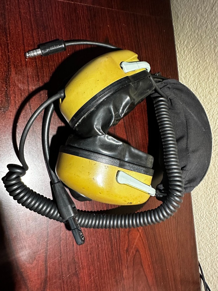 David Clark H20-16 helicopter headset single plug guaranteed 30 days