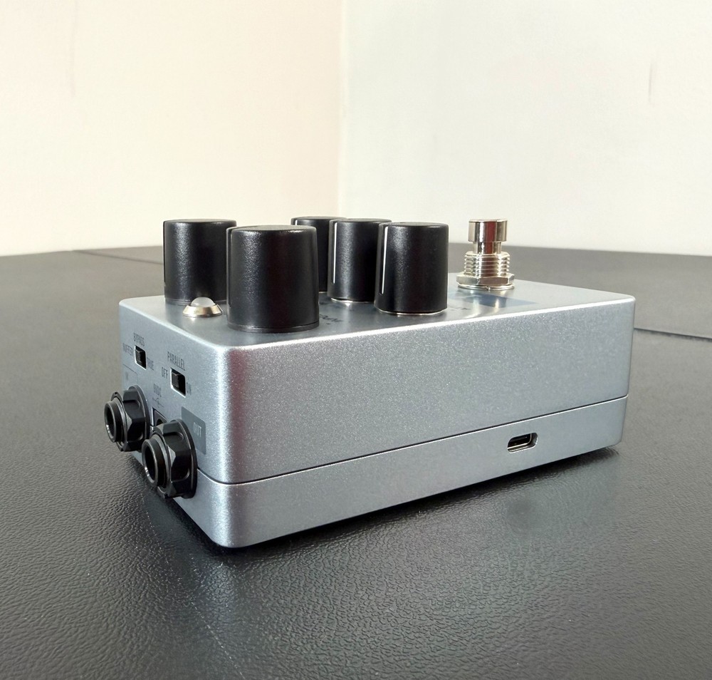 Universal Audio UAFX 1176 Studio Compressor Guitar Pedal