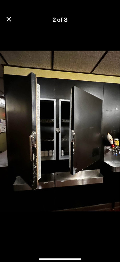 8'x12' Walk-in Bar Cooler with Refrigeration