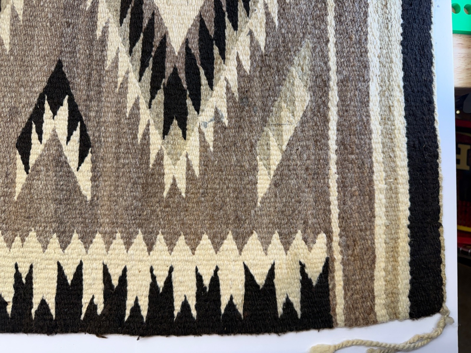 ATQ Navajo Rug Native American Indian Teec Nos Pos Klagetoh WEAVING 46x30"
