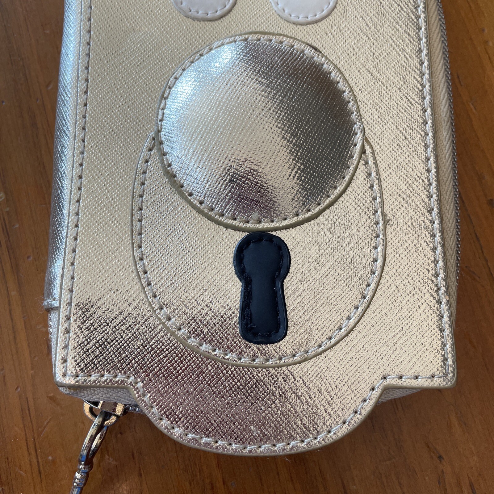 Disney Parks Alice in Wonderland Doorknob Coin Purse Wallet Pouch Zipper Retired