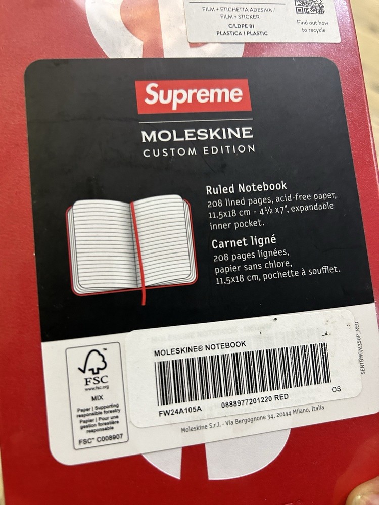 Supreme®/Moleskine® NotebookStyle: Red New