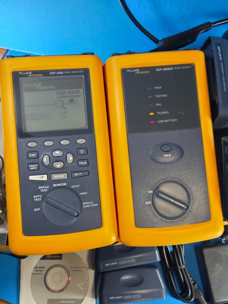 Fluke Networks DSP-4300 Cat 6 Class E Network Cable Analzyer Meter Kit