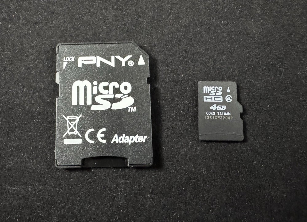 PNY High Capacity Class 4 Cell Phone Memory 4GB w/ Adapter