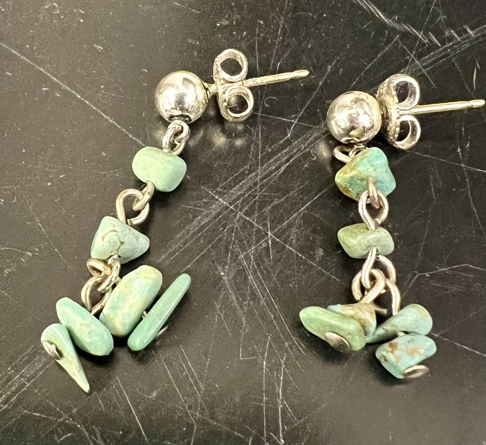 Turquoise Dangle Earrins 1"