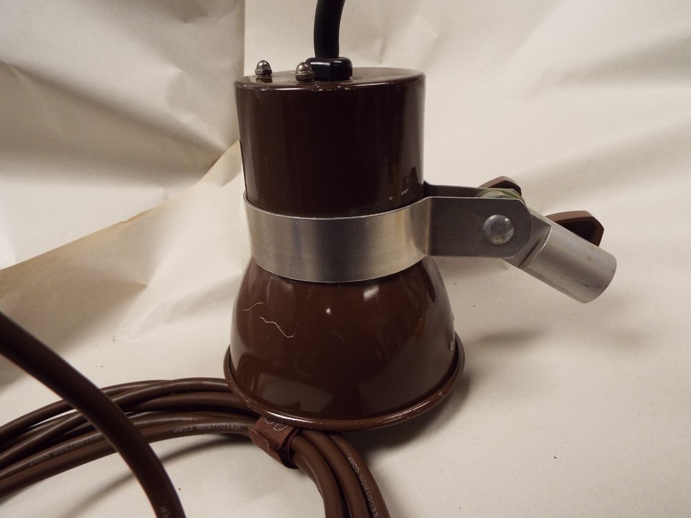 Speedotron Universal Strobe Light Unit Model MW3R Reflector 5 1/4" Untested #4