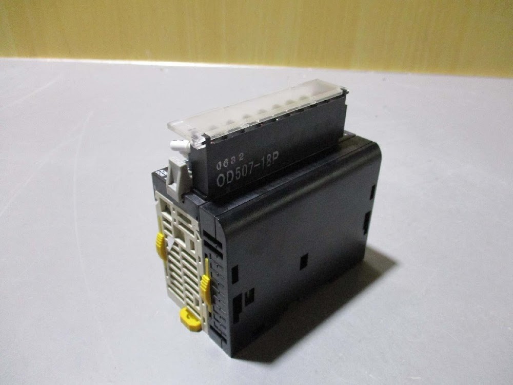 OMRON CJ1W-OC211 PLC Output Unit Module USED #2