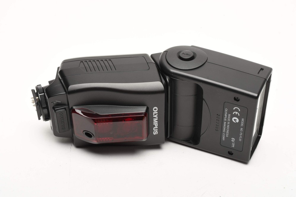 Olympus FL-50 Electronic Flash w/Pouch, Mint- Tested