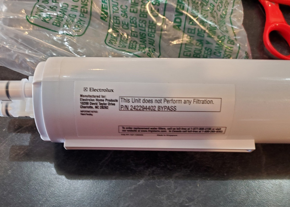 Frigidaire 242294402 Water Filter Bypass Plug Open Box