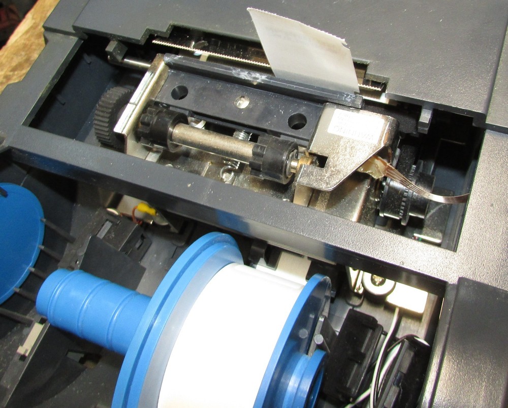 LOT Brady LS2000 Labeling System ID PRO Plus Wire Marker Printer Portable,Labels