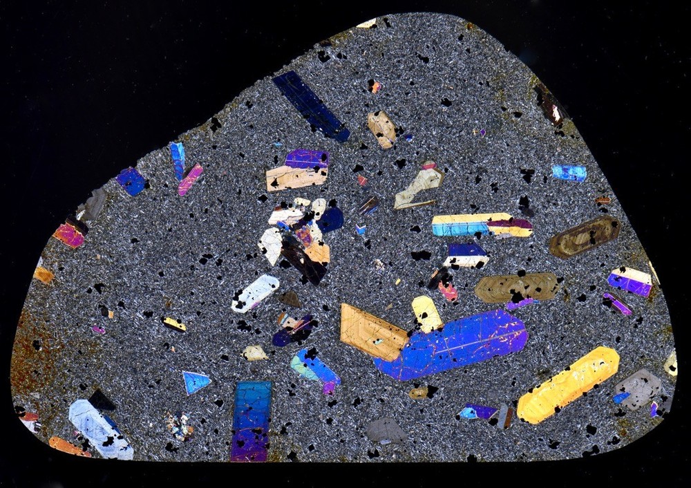 TEPHRITE Augite Basalt volcanic rock thin section STUNNING microscope slide