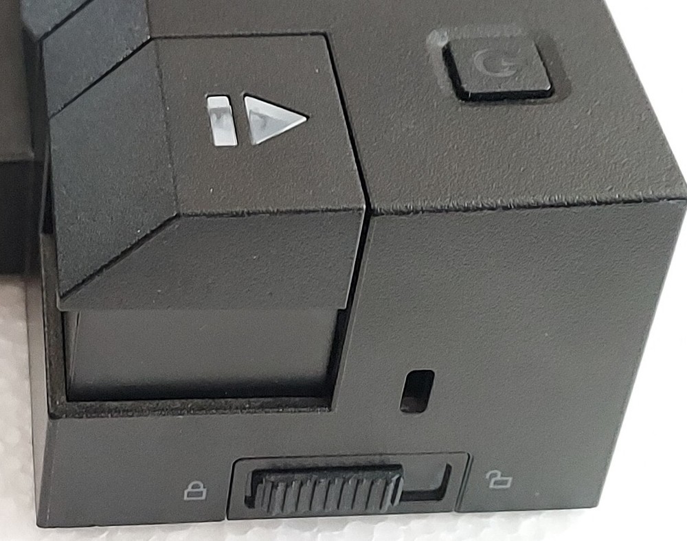 CN-0PKDGR-75941 Dell Docking Station