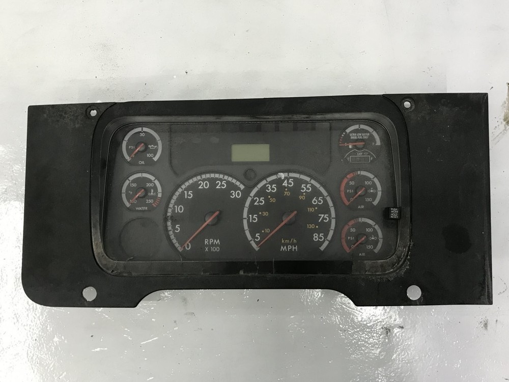 2011-2014 Freightliner CASCADIA Speedometer Instrument Cluster - Used