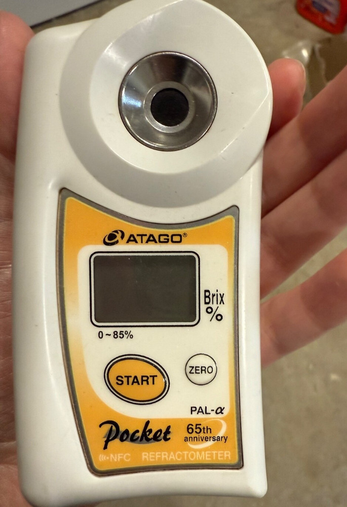 Atago Pocket Refractometer Digital Meter