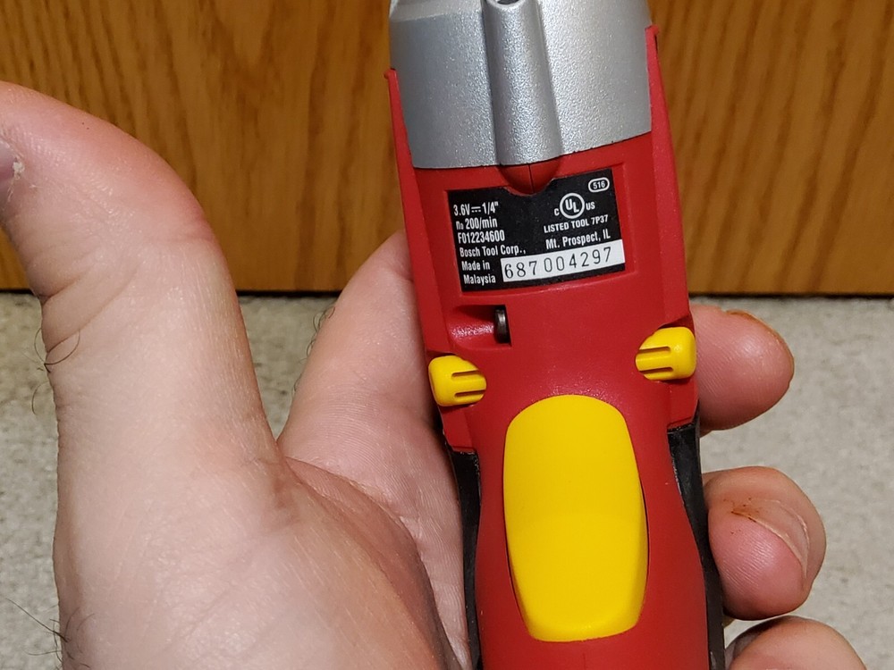 SKIL ixo2 Handheld Compact Cordless Screwdriver Smartcharge System 3.6V EUC