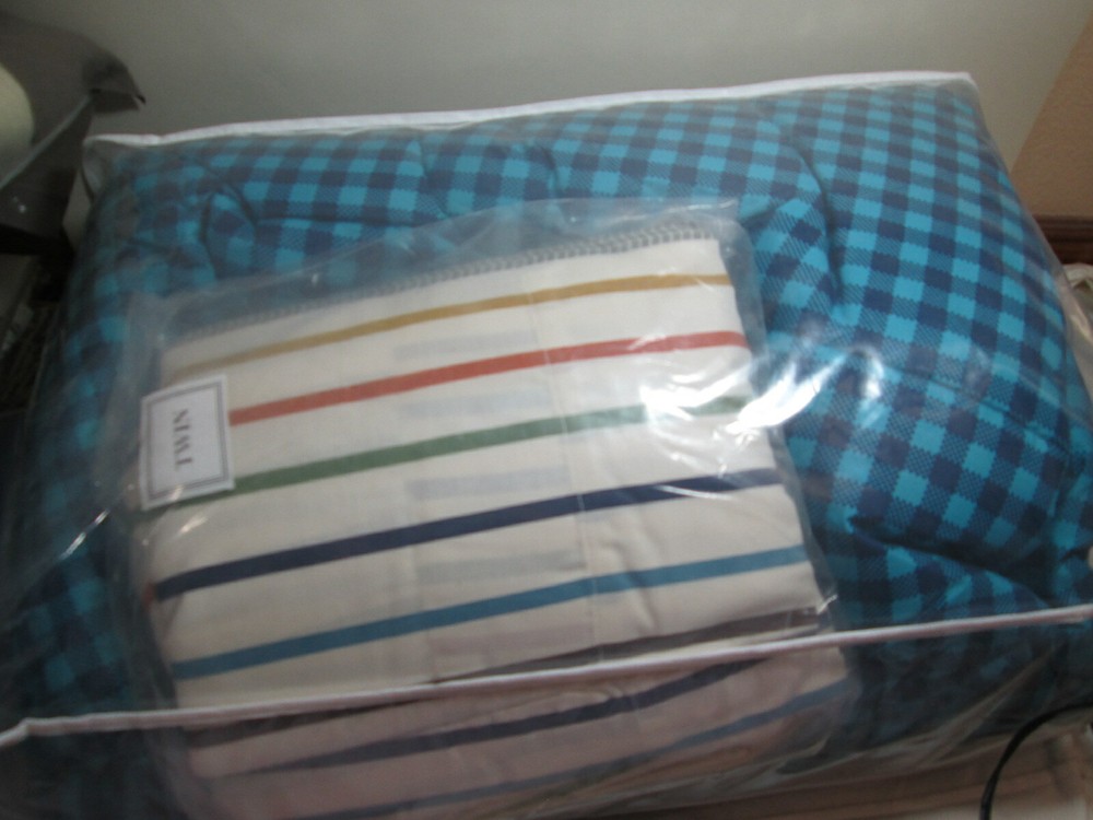 Circo Build It Collection 7 Pc Full Bed Set ~ Comforter, Sheets Set & Shams New