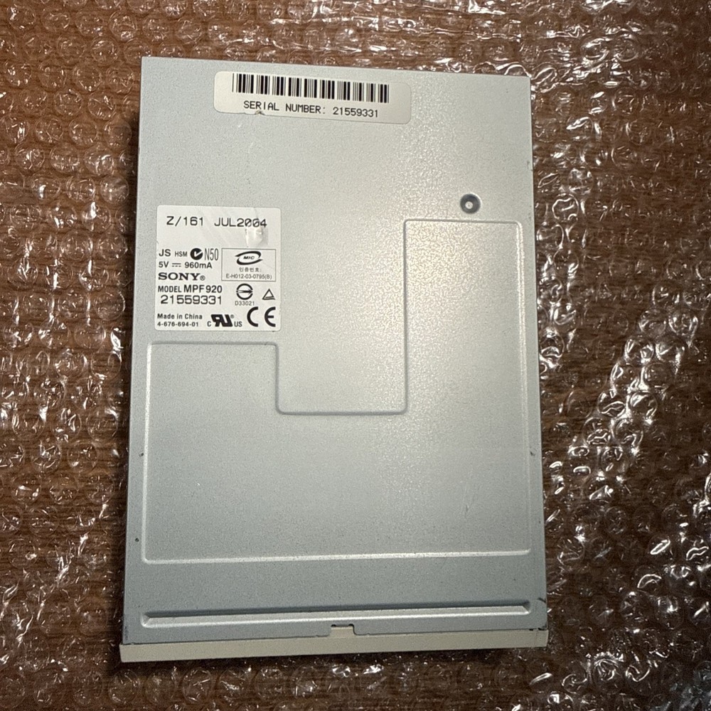 Sony MPF920-Z/161 Internal Floppy Disk Drive 1.44MB 3.5 Inch Beige Bezel