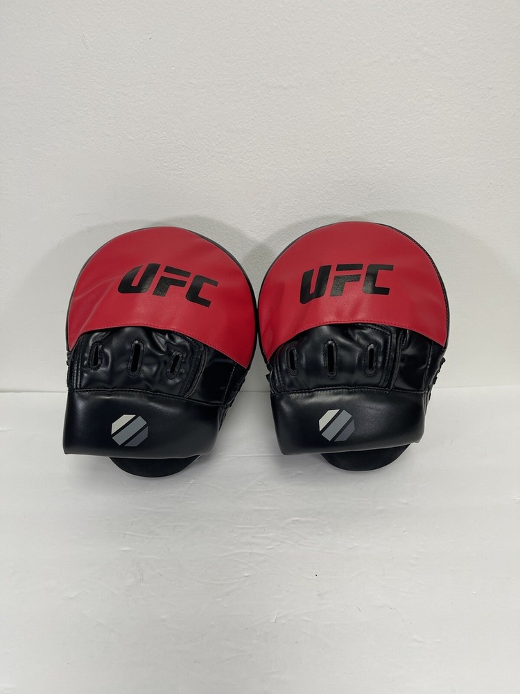 UFC Focus Mitts Training Pads