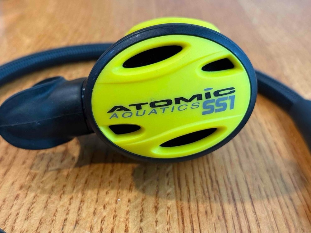 Atomic Aquatics SS1 Safe Second Yellow Scuba Diving Regulator/BC inflator