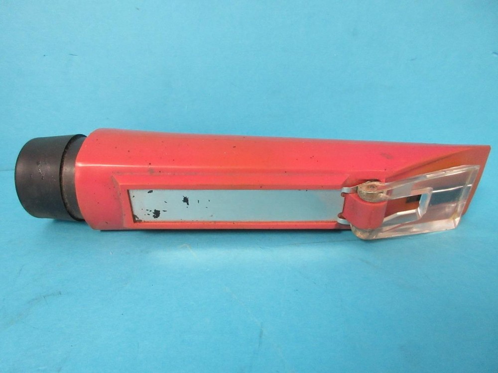 LEICA TEMPERATURE COMPENSATED HAND-HELD REFRACTOMETER 10431 USED