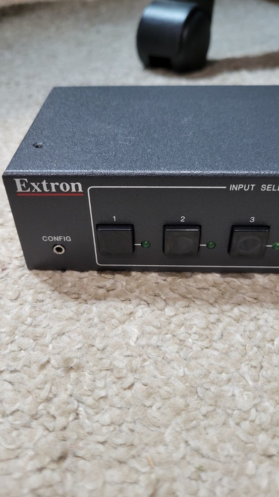 Extron PVS 305SA Polevault Switcher