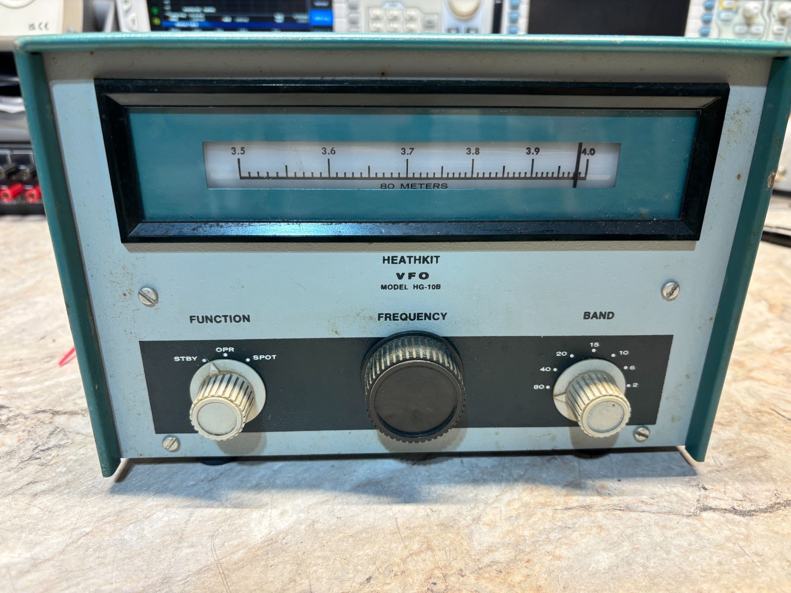 Heathkit VFO Model HG-10B Nice Condition. All dials move smoothly. Parts repair