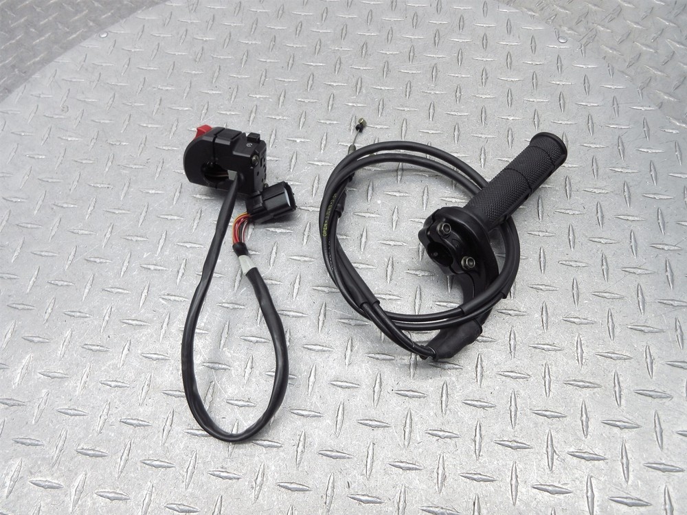 2005 05-06 Ducati Multistrada 1000 DS Right Handlebar Switch Throttle Control