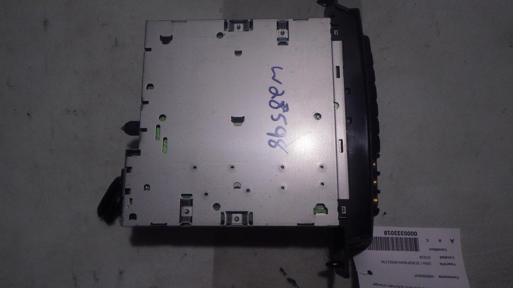 04 CHRYSLER PACIFICA Info Screen DVD 4685908AF