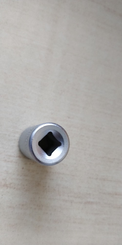 1 Piece -- Standard Socket -- 1/4" -- 1/4" Drive -6 Point