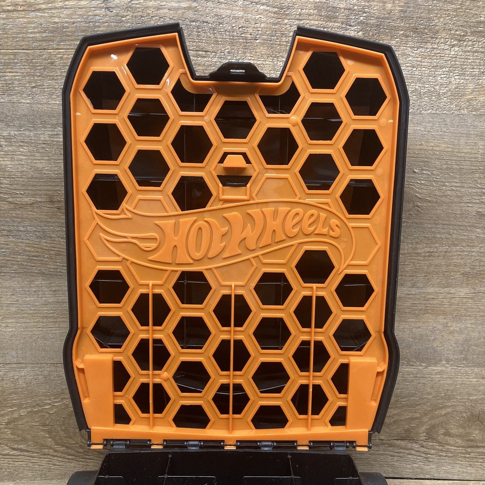 Hot Wheels 100 Car Rolling Storage Case with Retractable Handle Pre-Owned