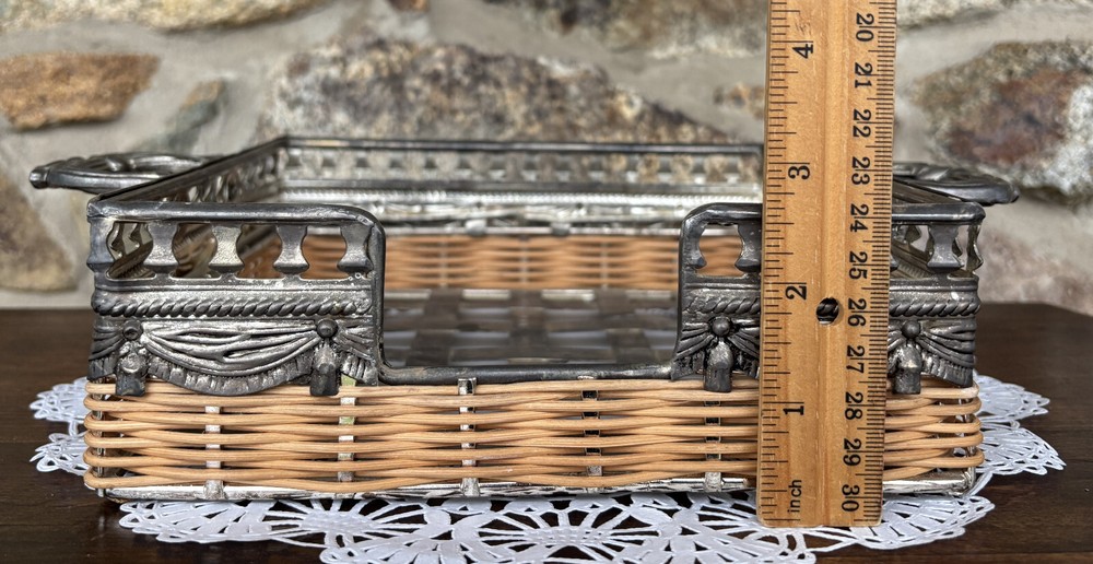 Vntg Studio Silversmith Silverplate & Bamboo Flat Dinner Napkin Holder, Handles