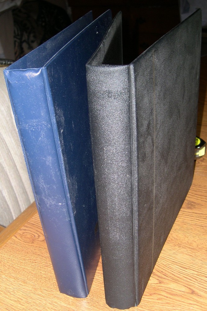 SAFE lot of 2x 14-ring binders/albums  UX1