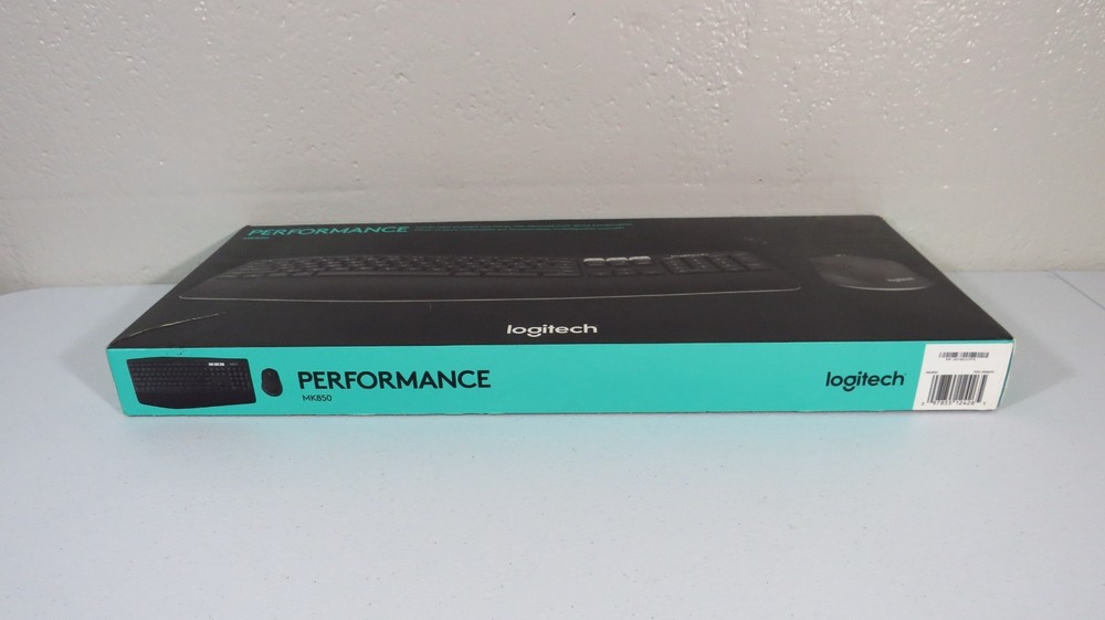 Logitech 920-008219-PB-RC MK850 Wireless Keyboard & Mouse Performance Black