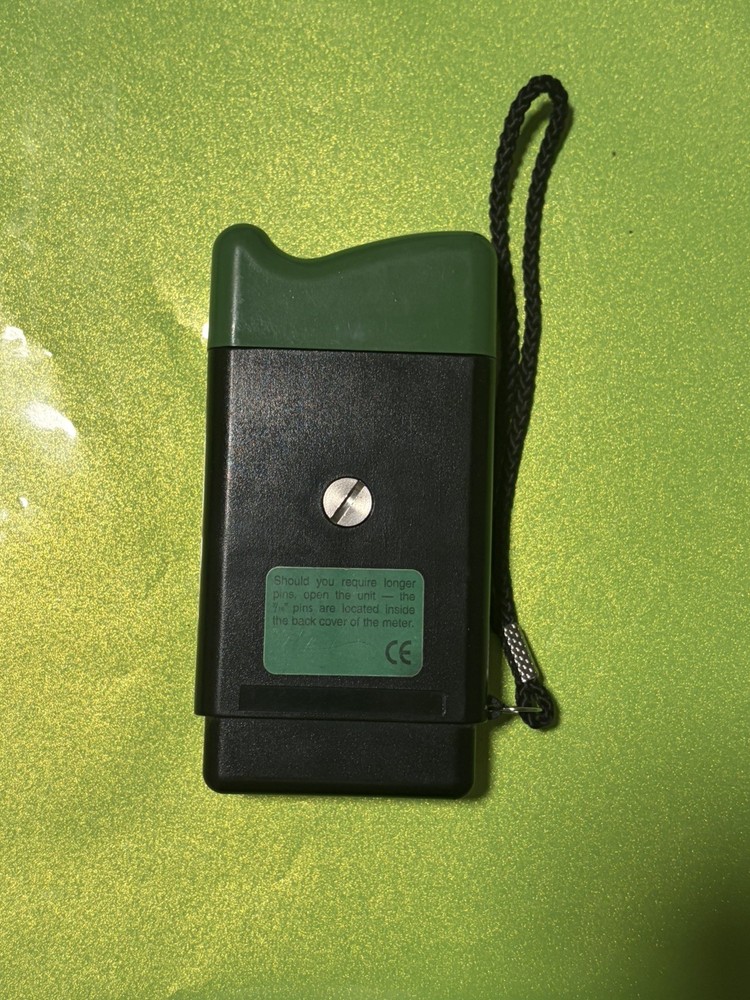 Lignomat Mini-Ligno E/D Moisture Meter – Professional Wood Tool – LED Display